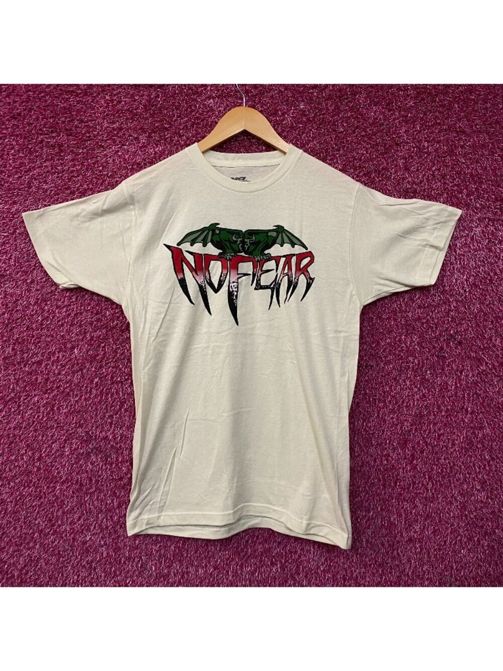 No Fear Vintage Style Gargoyle Graphic Tee Medium